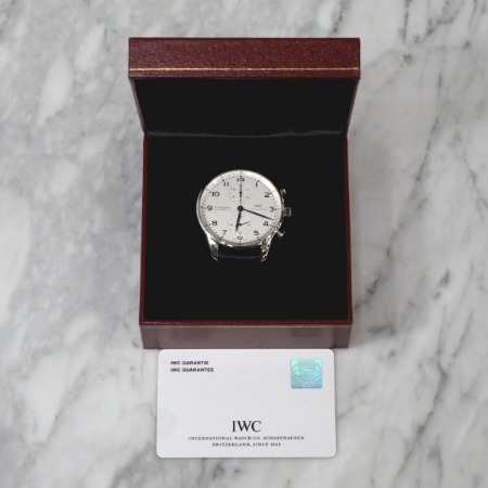 IWC(아이더블유씨) 포르투기저(포르투기스) 블루핸즈 크로노그래프 오토매틱 남성 시계