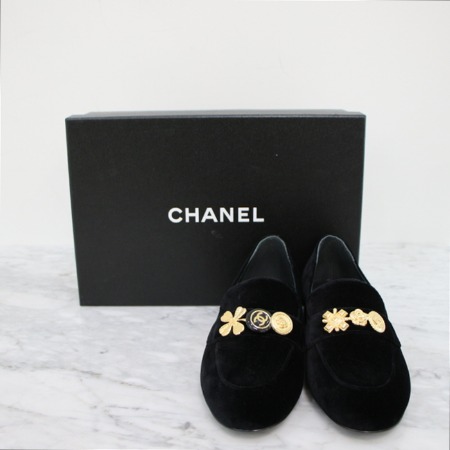 [새상품]Chanel(샤넬) 19FW G35182 블랙 벨벳 럭키 참 여성 로퍼aa06178