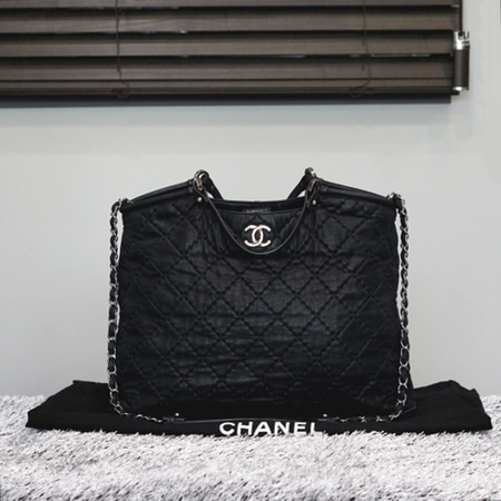 Chanel(샤넬) 시즌한정 CC 퀼팅 스티치 스파클 토트백 겸 은장체인 숄더백