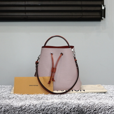 [18년3월구매]Louis Vuitton(루이비통) M54370 신상 에삐(에피) 네오노에 버킷 토트백 겸 숄더백