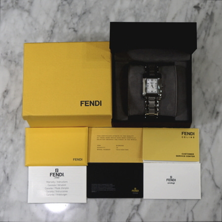 Fendi(펜디) 7600M LOOP 10포인트 다이아 FF브레이슬릿 스틸 시계