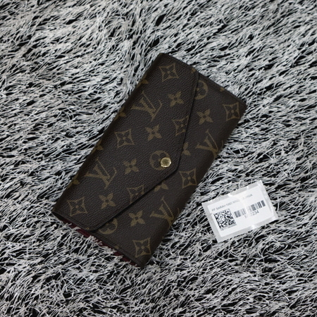 Louis Vuitton(루이비통) M62234 18시즌 모노그램 푸시아 사라 월릿 장지갑