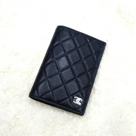 [새상품]Chanel(샤넬) A80385 은장 CC 네이비 캐비어 클래식 여권 케이스 지갑