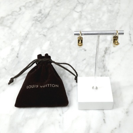 Louis Vuitton(루이비통) M61088 에센셜 V 후프 이어링(귀걸이)