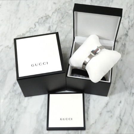 [신상]Gucci(구찌) YA147501 19시즌 G 프레임 여성 시계