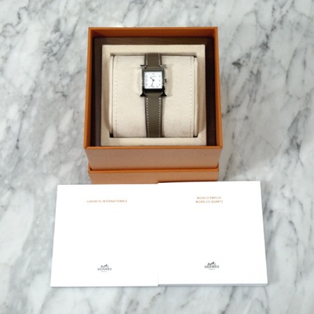 [새상품]Hermes(에르메스) HH1.210 H OUR(H아워) PM 가죽밴드 여성 시계
