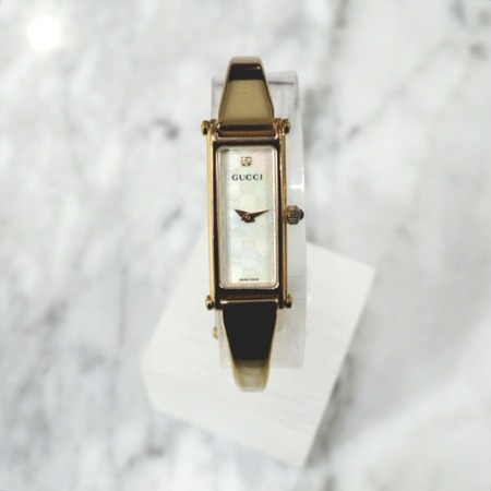 Gucci(구찌) 1500L G Line 골드메탈 1포인트 다이아 자개판 여성 시계