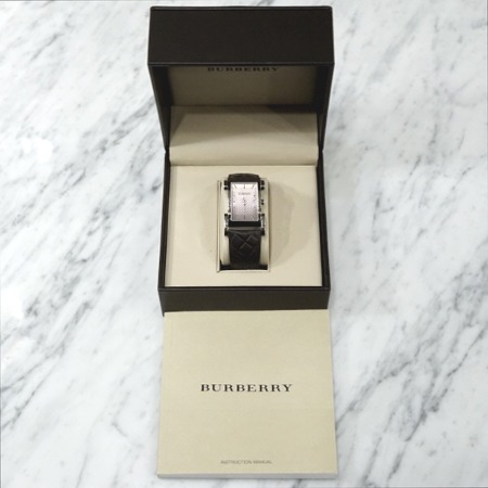 Burberry(버버리) BU1107 클래식 가죽밴드 남성 시계