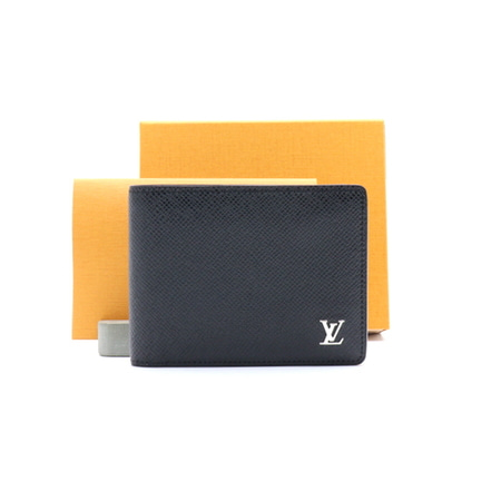 Louis Vuitton(루이비통) M30295 타이가 LV메탈로고 멀티플 월릿 남성 반지갑aa24870