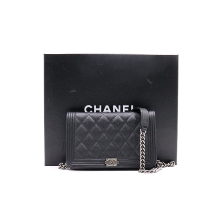 Chanel(샤넬) AP1117 블랙 캐비어 WOC 보이 은장체인 크로스백 겸 숄더백aa32200