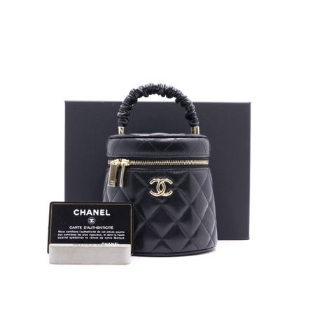 Chanel(샤넬) AP2730 22시즌 클래식 퀼팅 CC로고 원형 베니티 토트백aa19281