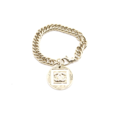 [새상품][24년국내] Chanel(샤넬) ABA225 골드 메달 CC 금장체인 여성 팔찌aa37688