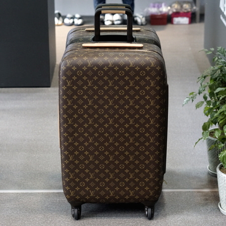 Louis Vuitton(루이비통) M23031 모노그램 캔버스 TROLLEY 4ROUES 제피르 70 여행용 캐리어가방