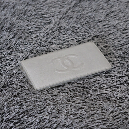 Chanel(샤넬) A48651 TIMELESS(타임리스) CC 캐비어 스킨 장지갑