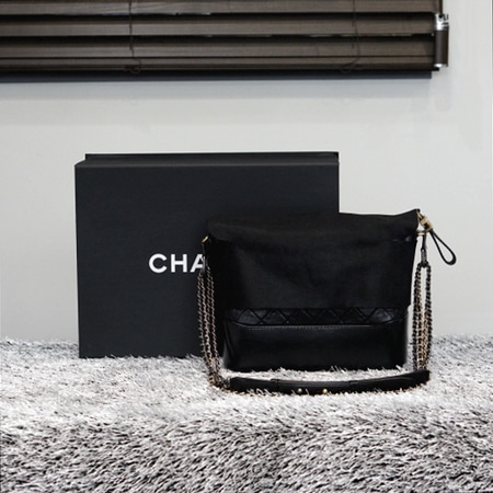 [새상품]Chanel(샤넬) A93824 블랙 가브리엘 호보 체인 M(미듐) 숄더백