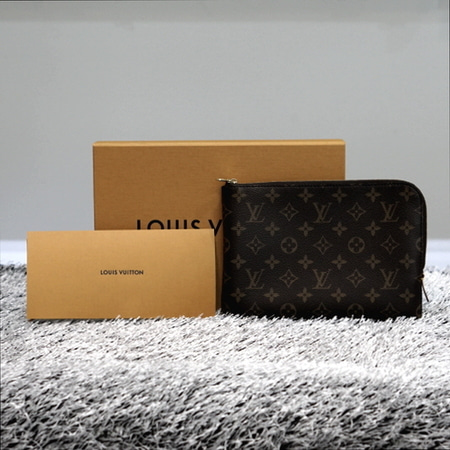 Louis Vuitton(루이비통) M44191 모노그램 에튀 보야주 PM 파우치 겸 클러치백
