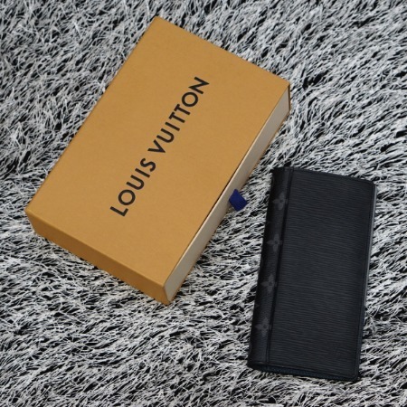 Louis Vuitton(루이비통) M67728 이클립스 모노그램 에피 패치워크 브라짜 월릿 장지갑