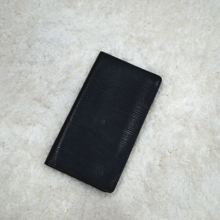 Louis Vuitton(루이비통) M63212 에피(에삐) 블랙 PORTE CORTES CREDIT YEN 남성 장지갑