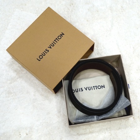 [새상품]Louis Vuitton(루이비통) M9232Q LV 피라미드 40MM 리버서블 남성 벨트
