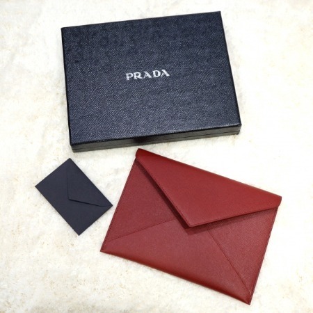 [새상품]Prada(프라다) 1M1445 사피아노 엔벨롭 클러치백