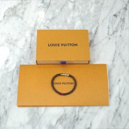 [새상품][신상]Louis Vuitton(루이비통) M6267F 데일리 컨피덴셜 팔찌