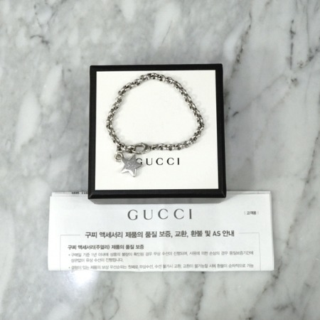 Gucci(구찌) YBA356213001 스털링 실버 여성 팔찌