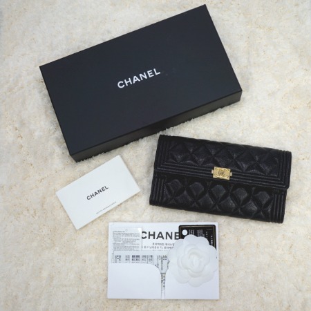 [미사용][신상]Chanel(샤넬) A80286 보이샤넬 캐비어 롱 플랩 여성 장지갑