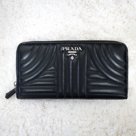 Prada(프라다) 1ML506 소프트 카프 다이어그램 지퍼 여성 장지갑