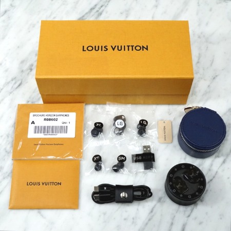 [새상품]Louis Vuitton(루이비통) QAB010 블랙 모노그램 에어팟 이어폰aa00789