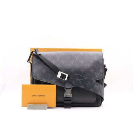 [새상품]Louis Vuitton(루이비통) M30746 타이가라마 뉴 메신저 남성 크로스백aa21802
