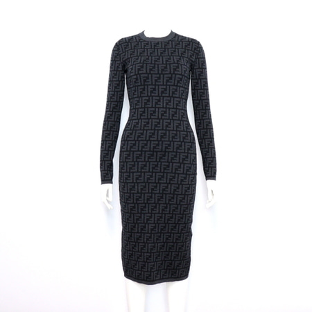 Fendi(펜디) FZDB20ANERF0GME 블랙 FF 로고 리버서블 민소매 여성 드레스 원피스aa36002