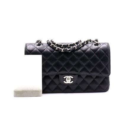 [미사용]Chanel(샤넬) A01112 블랙 캐비어 클래식 미듐 은장체인 숄더백aa35452