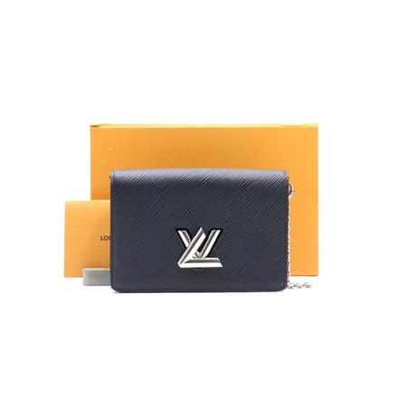 [23년국내]Louis Vuitton(루이비통) M68560 트위스트 벨트 은장체인 파우치 WOC 크로스백aa30072
